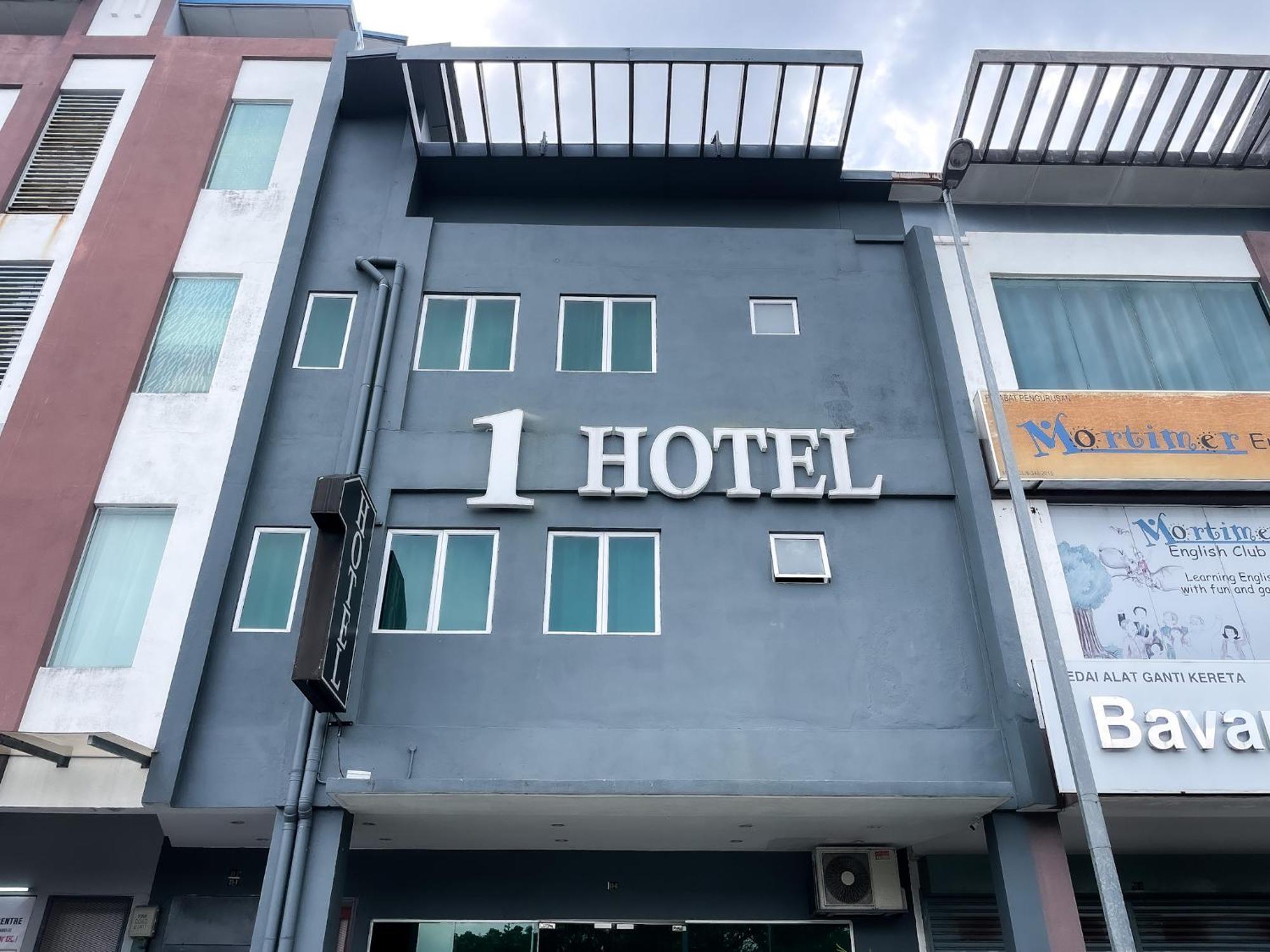 1 Hotel Mahkota Cheras Exterior foto